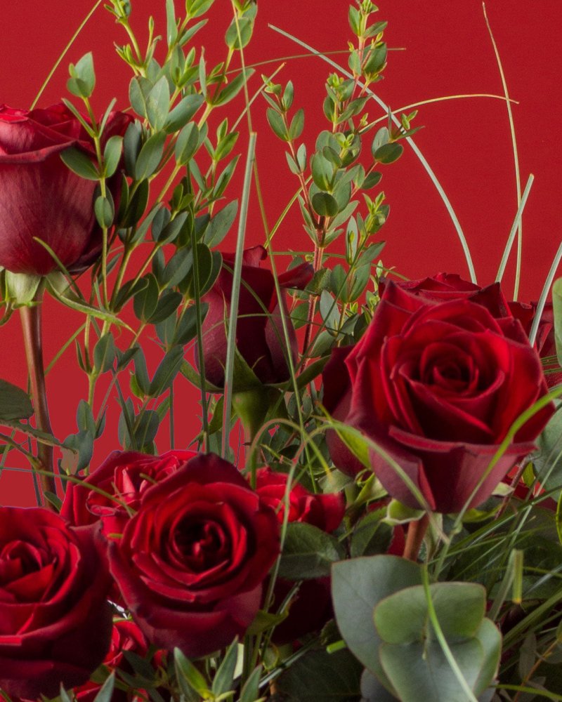 Cupid Chic|Valentine's Day - Alissar Flowers Amman