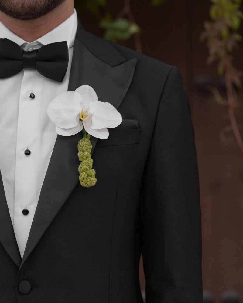 Dapper Drift|Boutonniere - Alissar Flowers Amman