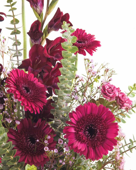 Fleur Bordeaux|Flowers in a Vase - Alissar Flowers Amman