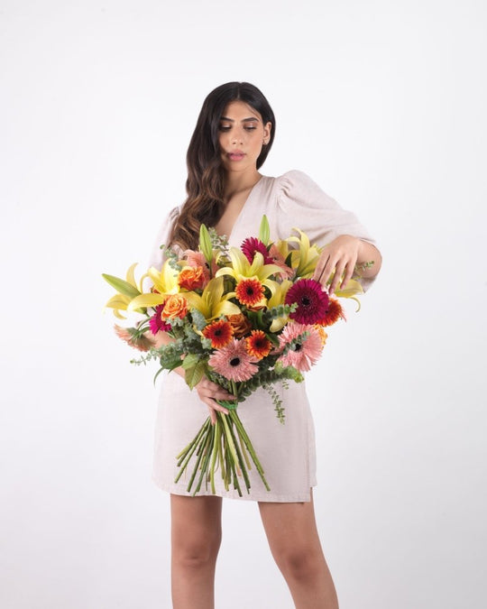 Hold Me Graceful|Hand Bouquet - Alissar Flowers Amman