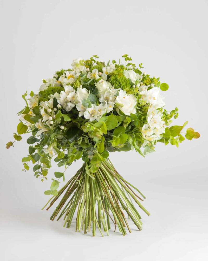 Hold Me Serene |Hand Bouquet - Alissar Flowers Amman