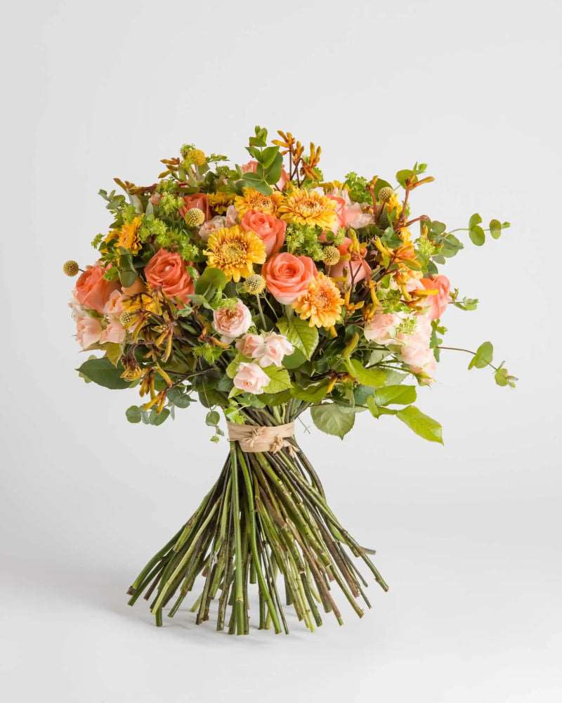 Hold Me Sublime|Hand Bouquet - Alissar Flowers Amman