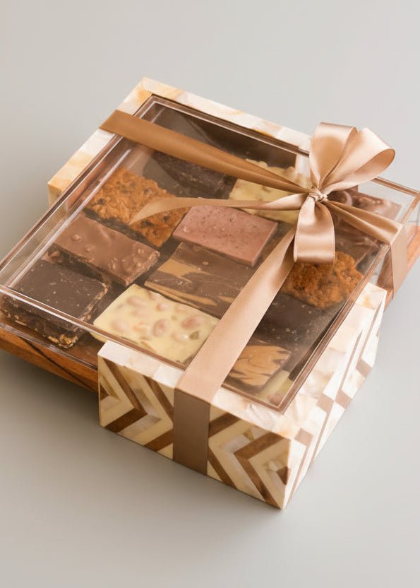 Läderach - Eid FrischSchoggi Box type | Alissar Flowers