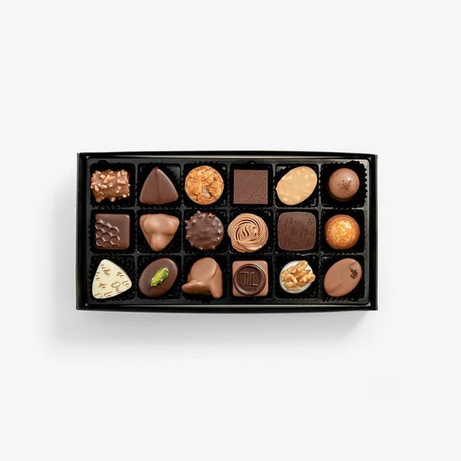 Läderach - Praline Box - 18 pcs type | Alissar Flowers