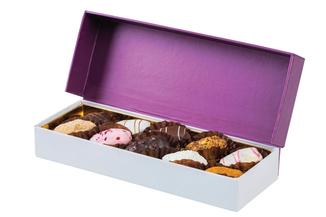 Lilac - Special Dates Box - 10 pieces type | Alissar Flowers