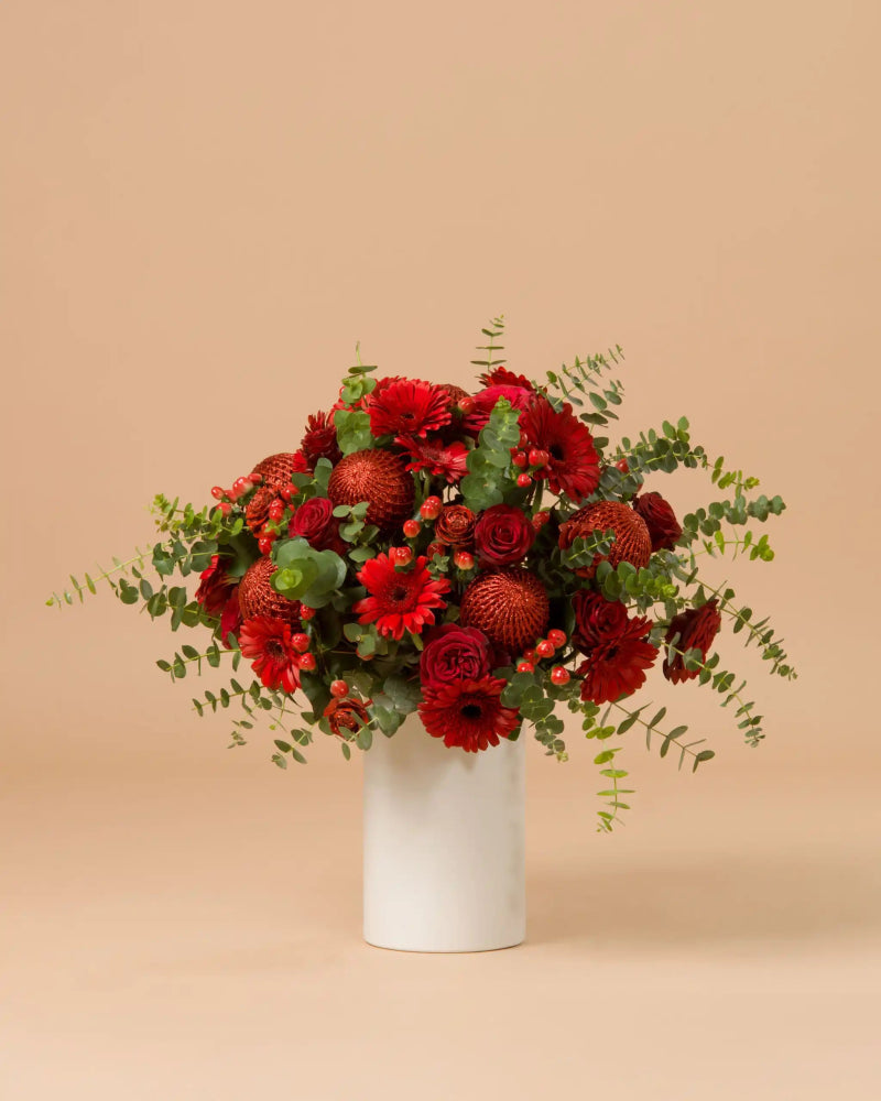 Reindeer Roses|Flowers in a Vase - Alissar Flowers Amman