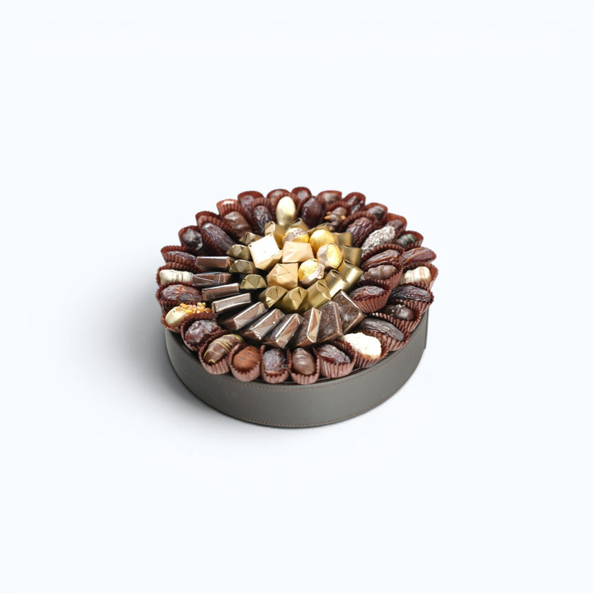 Swia - Black Leather Plate Gift With Chocolate type | Alissar Flowers