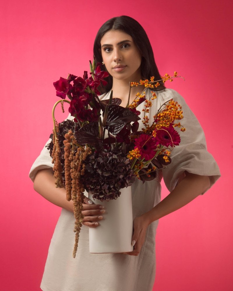 Velvet Mirage|Flowers in a Vase - Alissar Flowers Amman