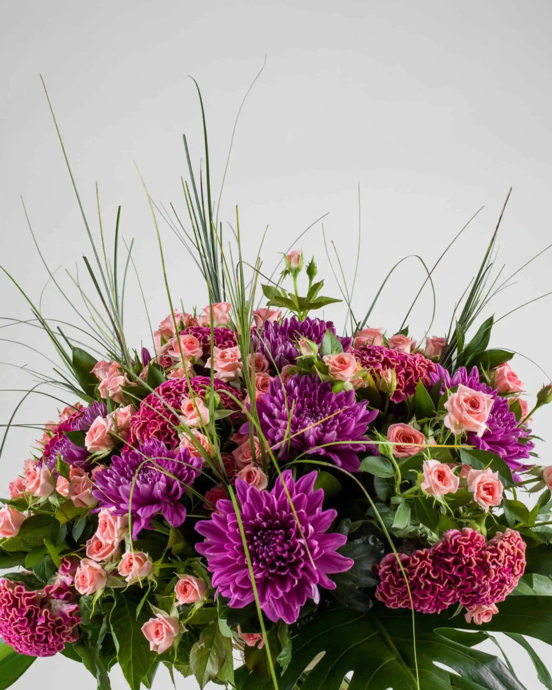 Hold Me Close|Hand Bouquet - Alissar Flowers Amman