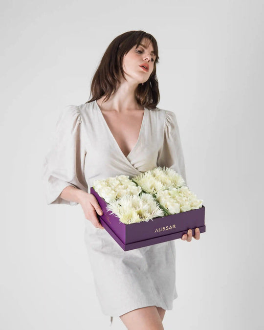 Regally Yours|Cardboard Box - Alissar Flowers Amman